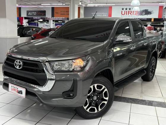 TOYOTA HILUX 2.8 D-4D TURBO DIESEL CD SRV 4X4 AUTOMÁTICO TOYOTA HILUX 2.8 D-4D TURBO DIESEL CD SRV 4X4 AUTOMÁTICO